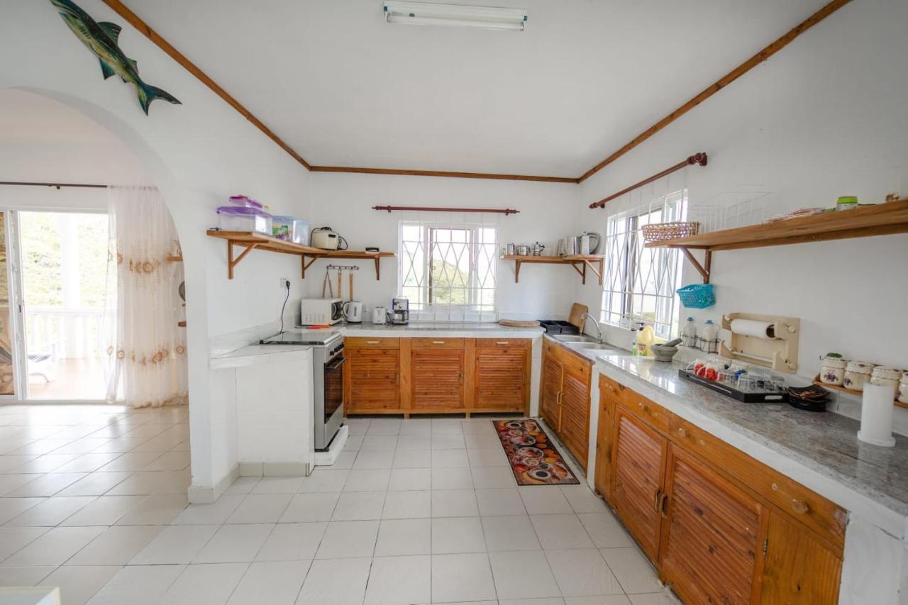 Maison Du Soleil Self Catering Anse Lazio Kültér fotó